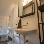 ホステル Tesla House *