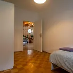 ホステル Tesla House