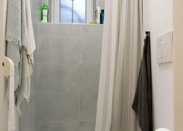 Tesla House بيت شباب ليوبليانا